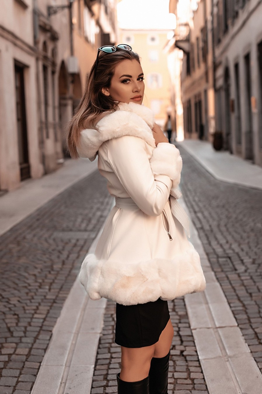 Donna BLUE DEISE MAISON S.R.L. | Cappotto Elegante Con Ecopelliccia Palancia, Bianco