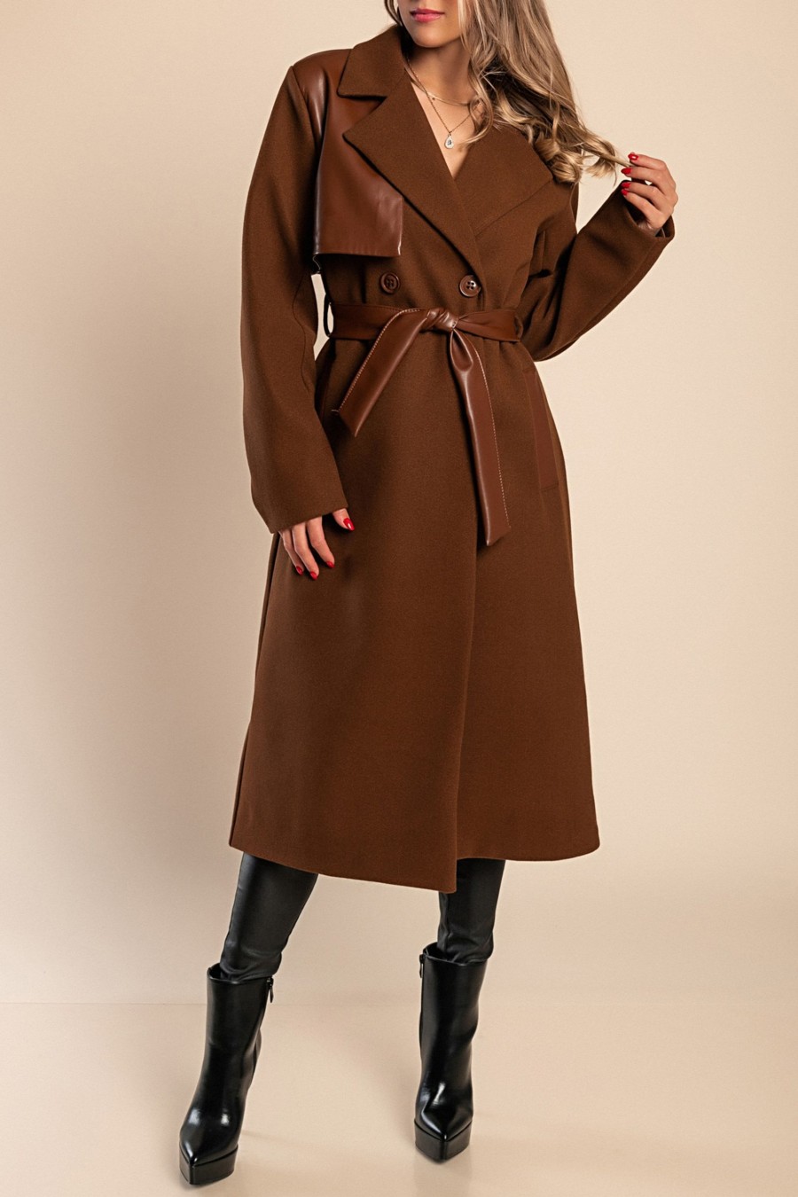 Donna MODA LC | Cappotto Elegante Con Dettagli In Ecopelle, Marrone