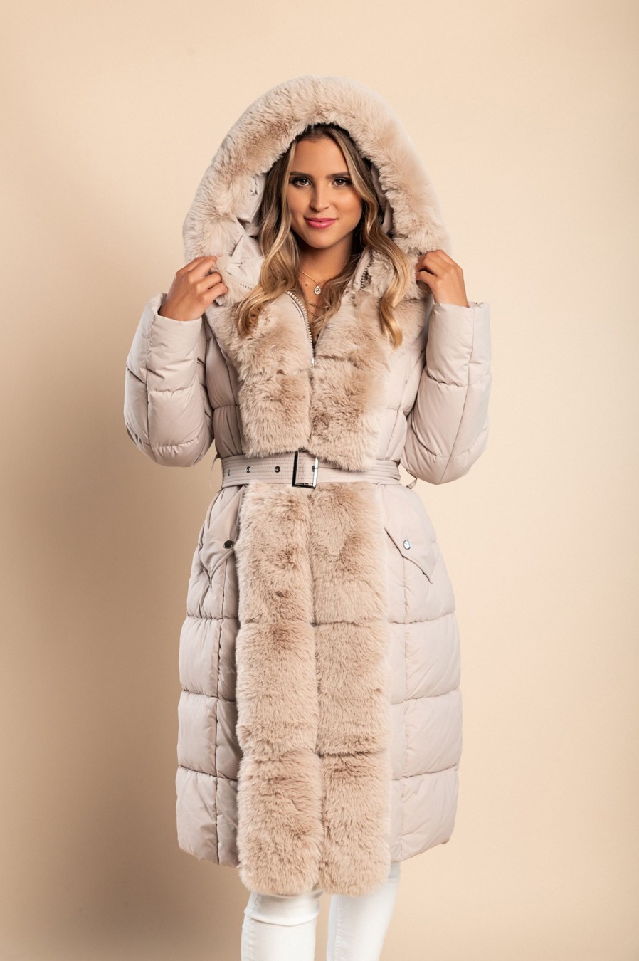 Donna Charlotte (tianjin) International Trading Co., Ltd | Giubbotto Invernale Imbottito Con Pelliccia Sintetica, Beige